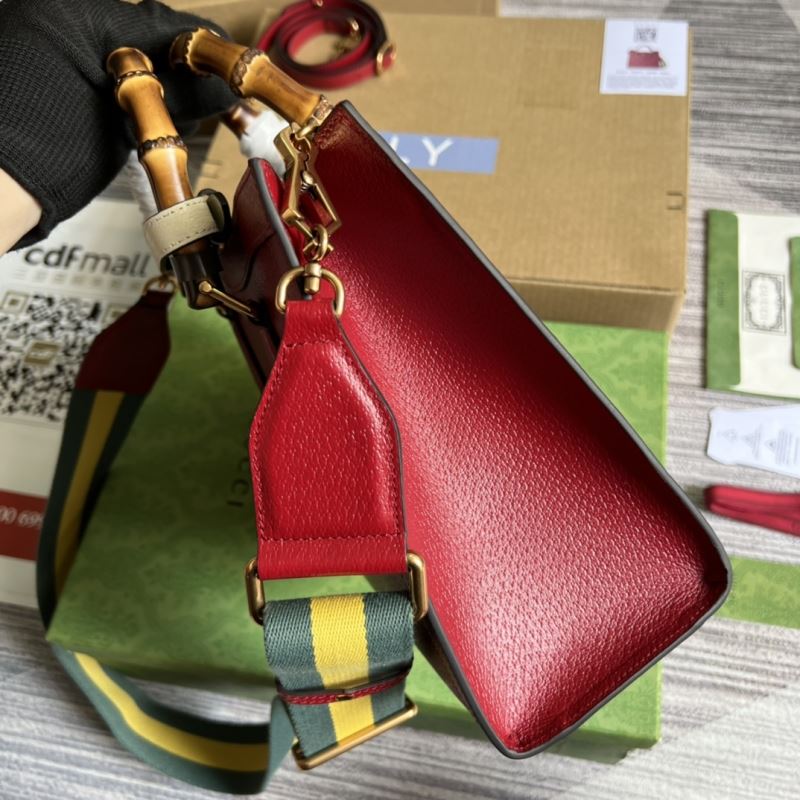 Gvc*1 tote bags